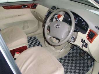 2004 Toyota Ipsum For Sale