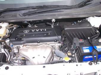 2004 Toyota Ipsum Photos