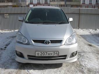 2004 Toyota Ipsum Wallpapers