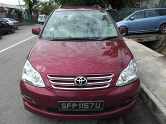 2004 Toyota Ipsum Images