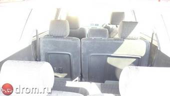 2004 Toyota Ipsum Pictures
