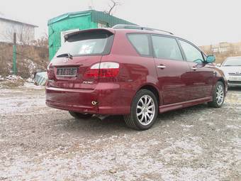 2004 Toyota Ipsum Pictures