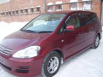 2004 Toyota Ipsum Wallpapers