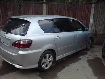 2004 Toyota Ipsum Pics