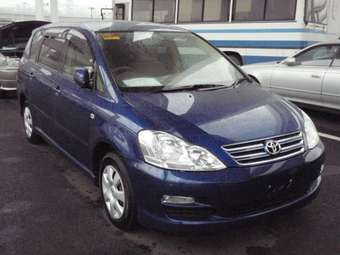 2005 Toyota Ipsum
