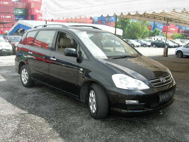 2005 Toyota Ipsum