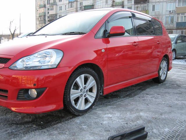 2005 Toyota Ipsum