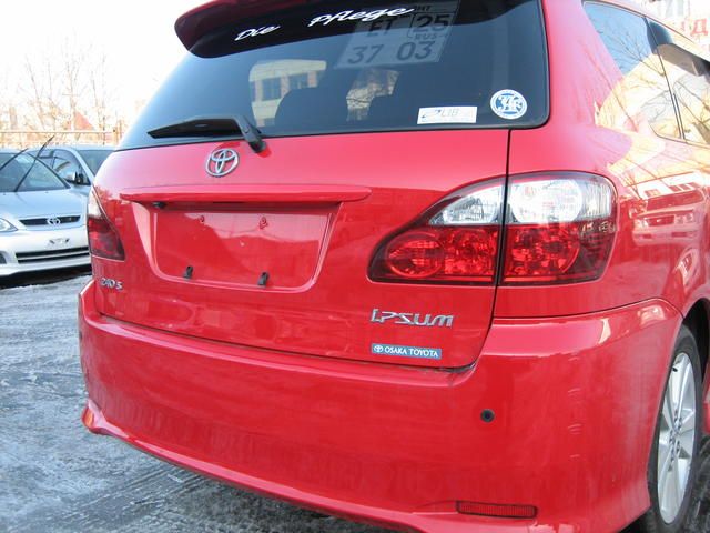 2005 Toyota Ipsum