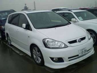 2005 Toyota Ipsum