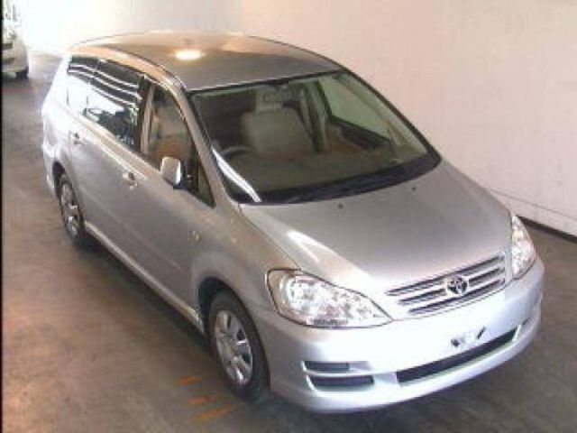 2005 Toyota Ipsum