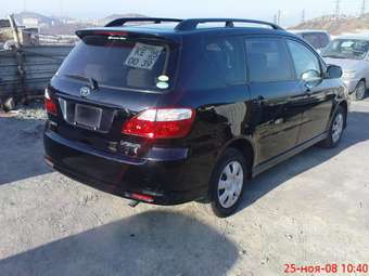 2005 Toyota Ipsum Pics
