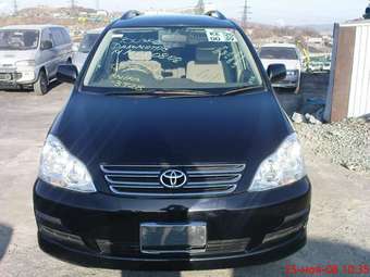 2005 Toyota Ipsum Photos