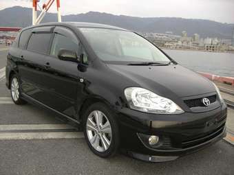 2005 Toyota Ipsum Pictures