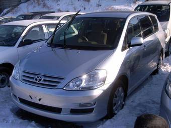 2005 Toyota Ipsum Pictures