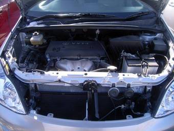 2005 Toyota Ipsum Pictures