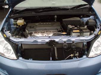 2005 Toyota Ipsum Pictures