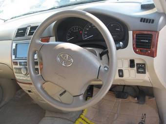 2006 Toyota Ipsum Pictures