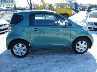 2008 Toyota iQ Pics