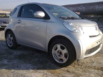 2009 Toyota iQ Photos