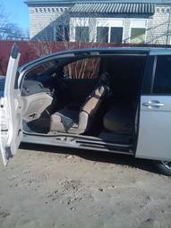 2004 Toyota Isis For Sale