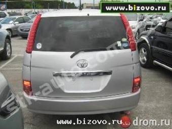 2004 Toyota Isis For Sale