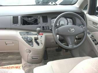 2005 Toyota Isis For Sale