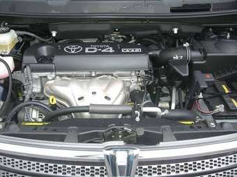 2005 Toyota Isis For Sale