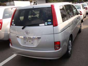 2005 Toyota Isis For Sale