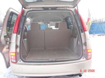 2005 Toyota Isis For Sale