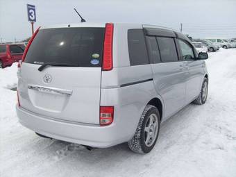 2005 Toyota Isis For Sale