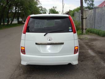 2005 Toyota Isis For Sale