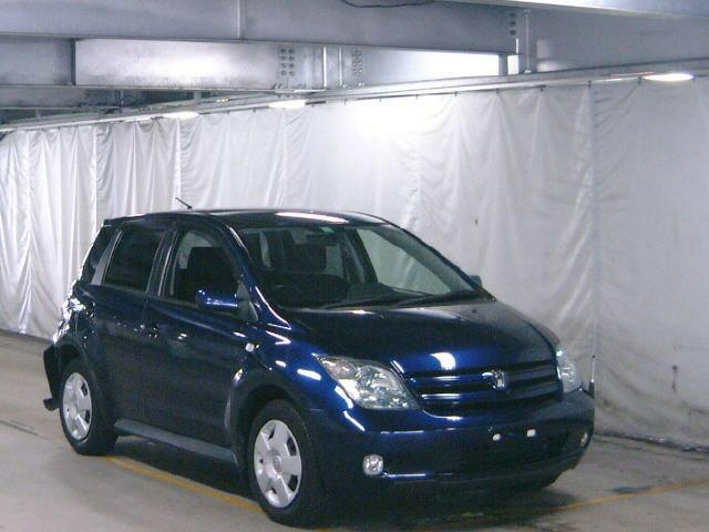 2002 Toyota ist