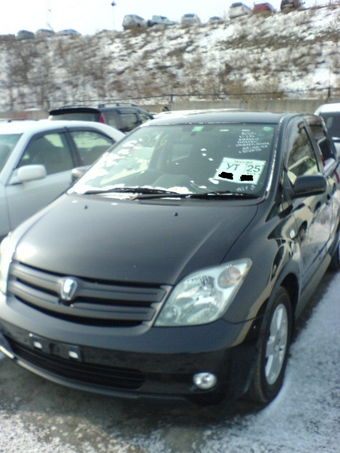 2002 Toyota ist