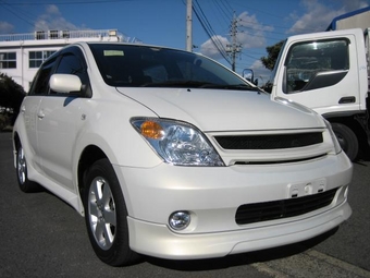 2002 Toyota ist