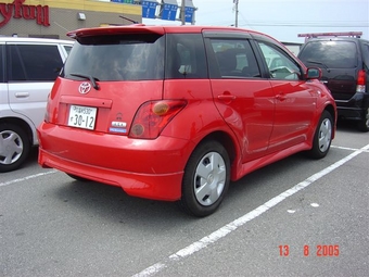 2002 Toyota ist