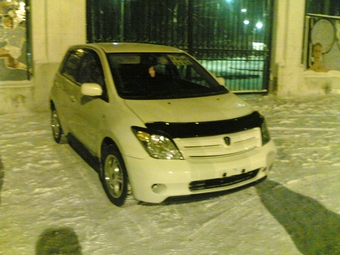 2002 Toyota ist