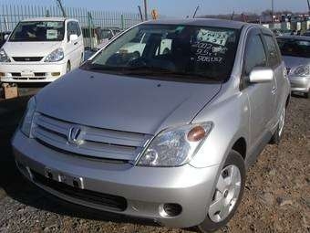 2002 Toyota ist