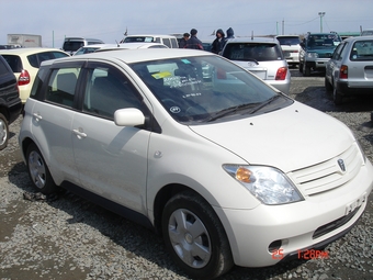 2002 Toyota ist