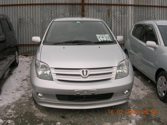 2002 Toyota ist