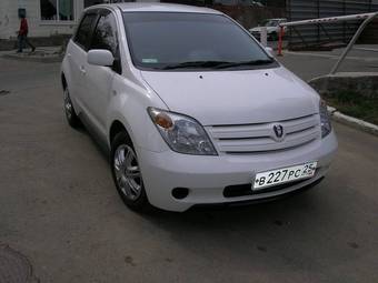 2002 Toyota ist