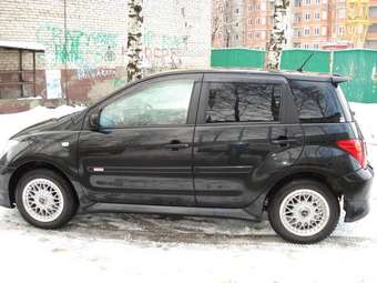 2002 Toyota ist