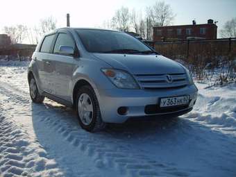 2002 Toyota ist