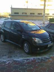 2002 Toyota ist