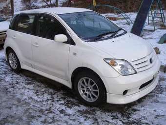 2002 Toyota ist