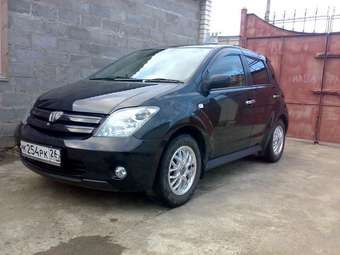 2002 Toyota ist