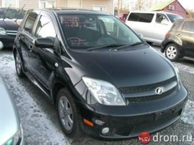2002 Toyota ist