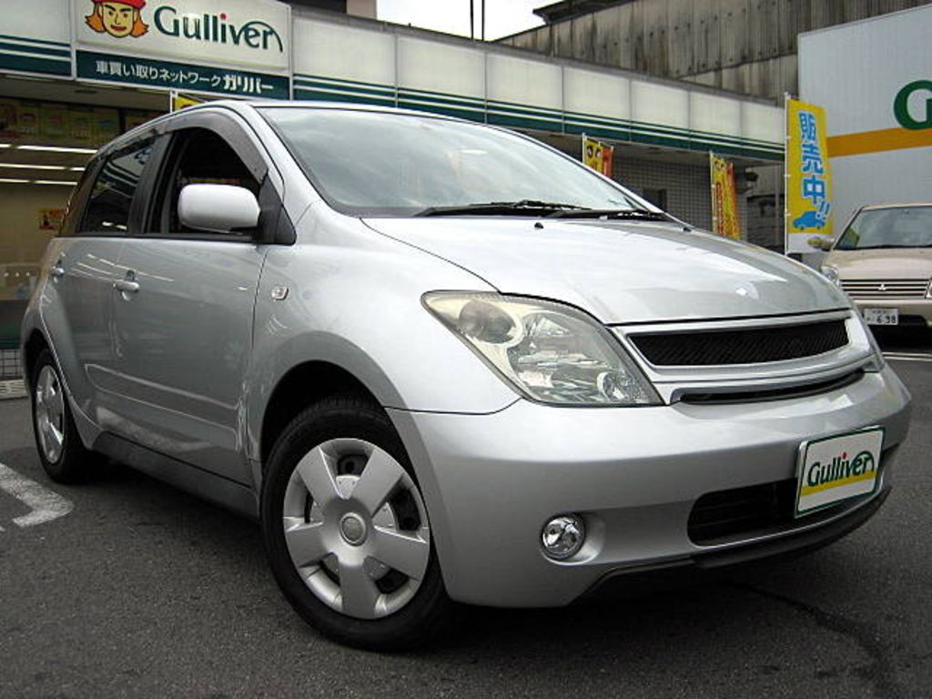 2002 Toyota ist