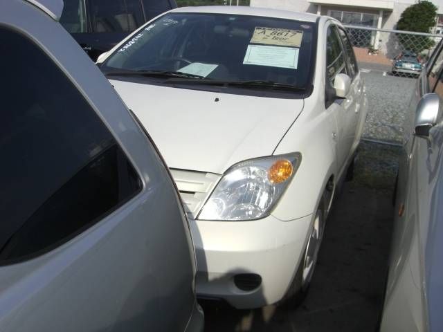2002 Toyota ist