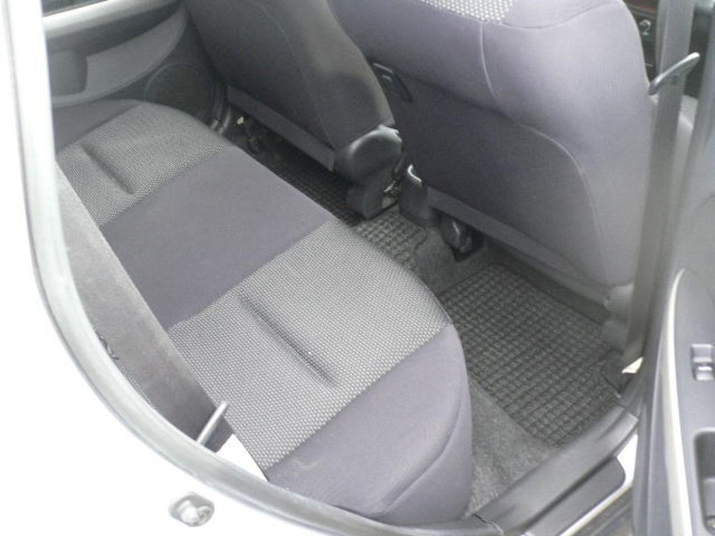 2002 Toyota ist