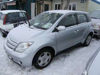 2002 Toyota ist